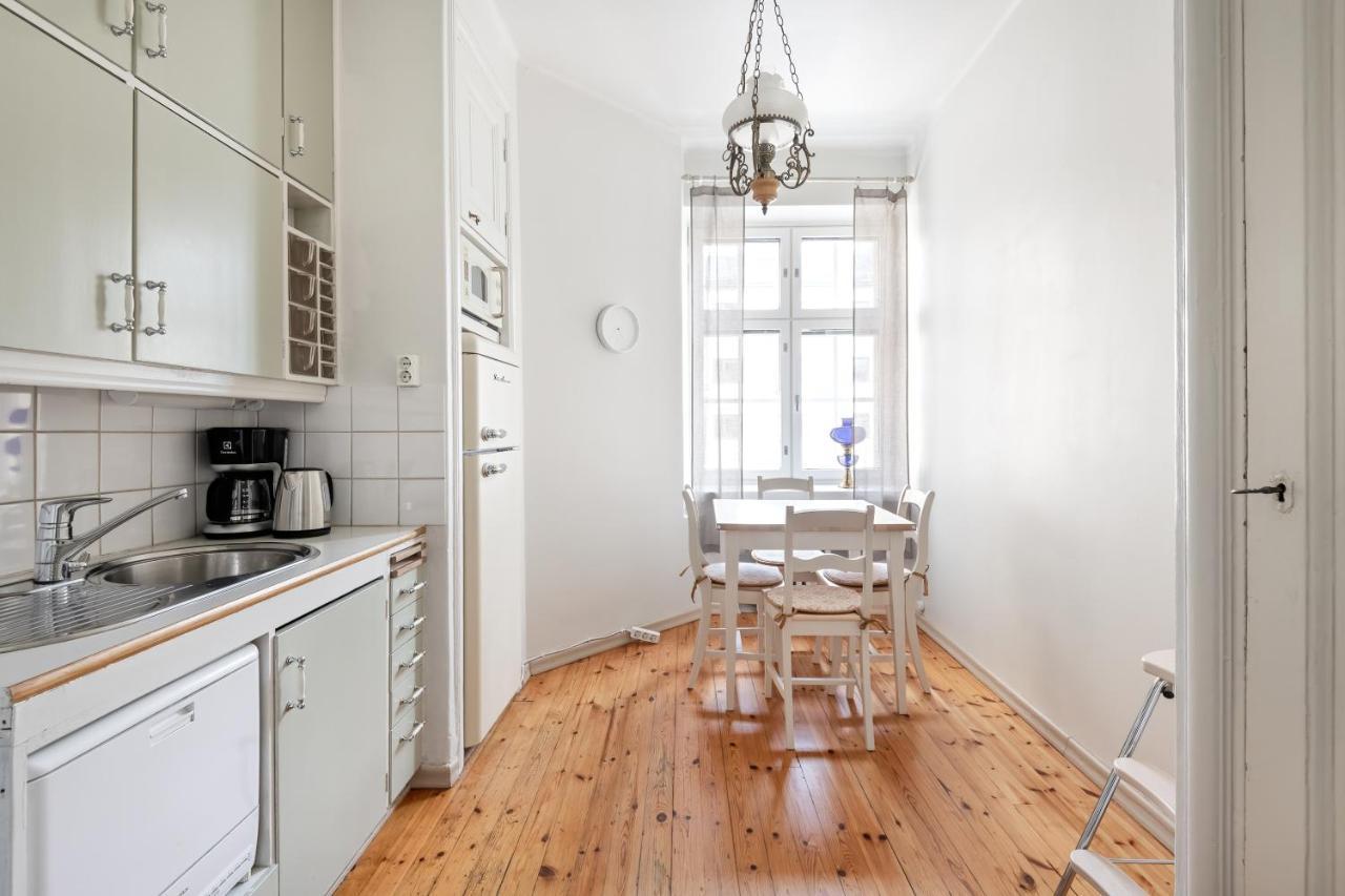 Wehost Spacious Studio For 5 With A Kitchen 赫尔辛基 外观 照片